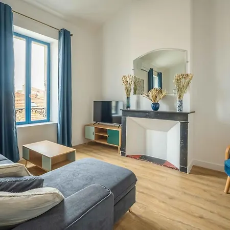 L'apothicaire Proche Des Halles