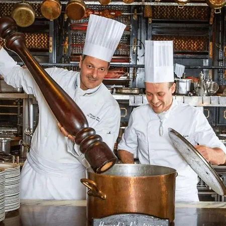 L'apothicaire Proche Des Halles Narbonne